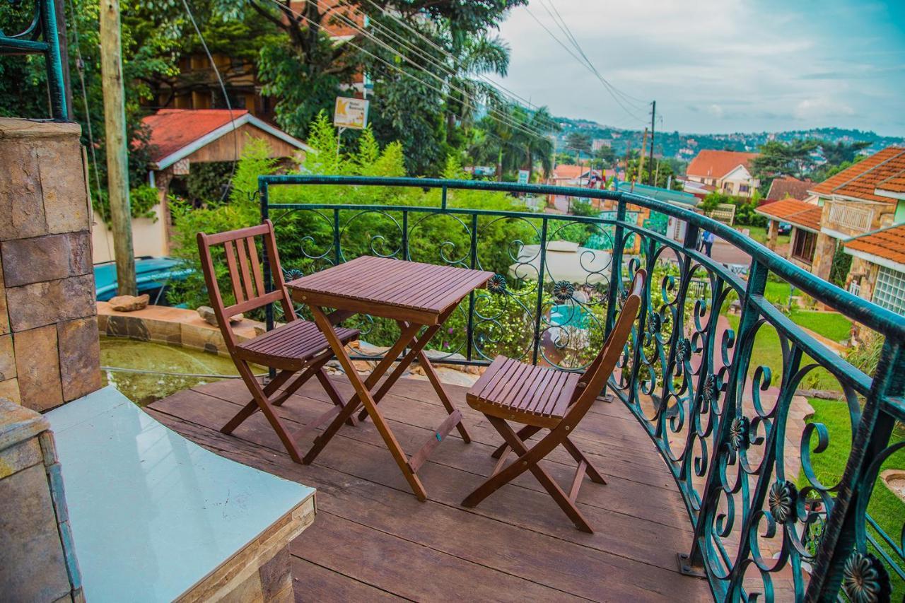 Shangri-La Hotel Muyenga Bugolobi Εξωτερικό φωτογραφία